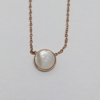collier nacre