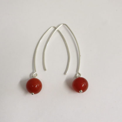 Boucles d'oreilles longues pierre ronde